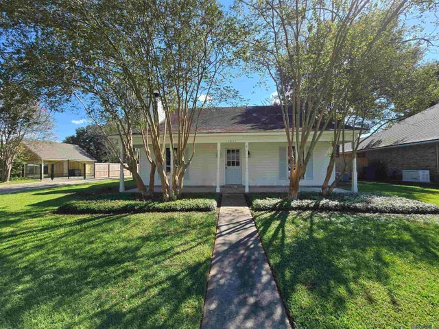 15844 Chantilly Ave, Baton Rouge