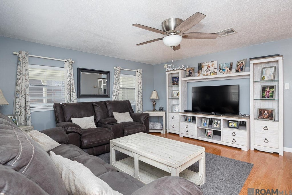 106 Avenue A, Pierre Part