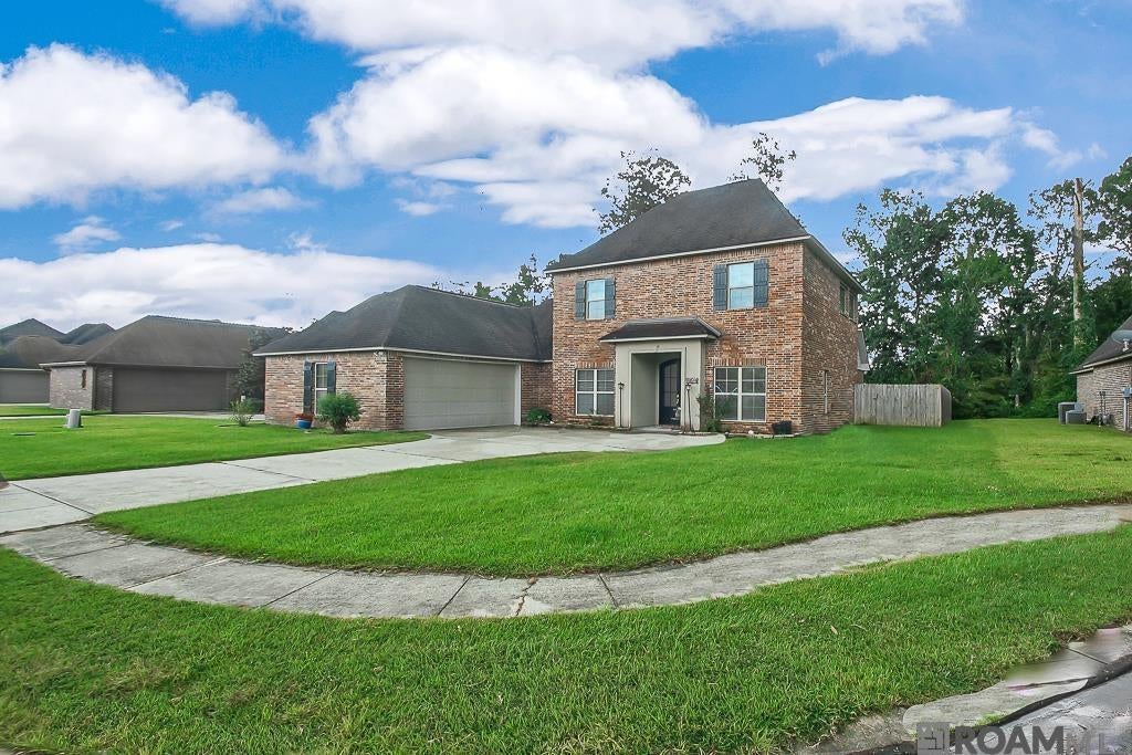 8614 Sandpiper Street, Denham Springs