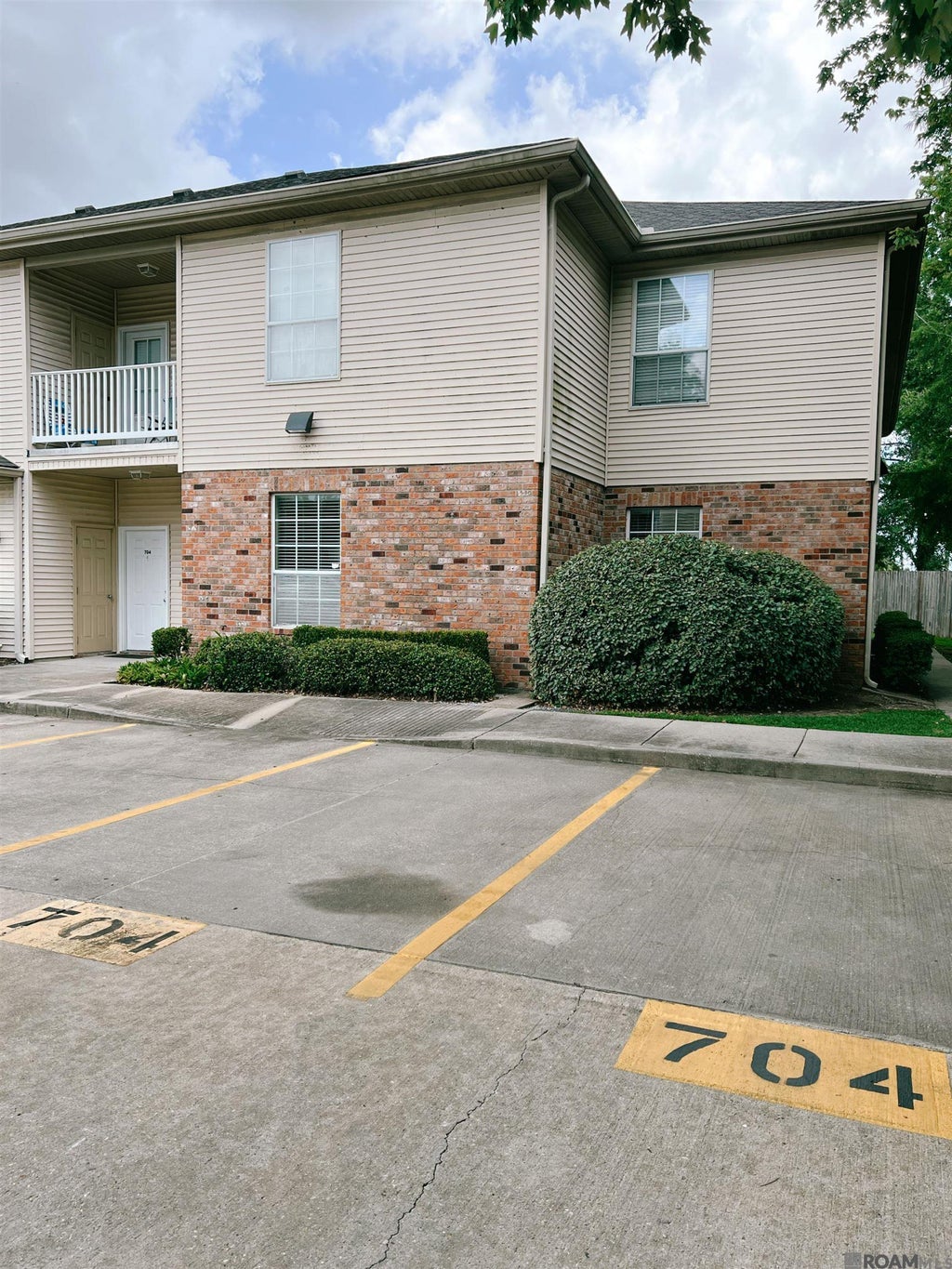 900 Dean Lee Dr, Baton Rouge