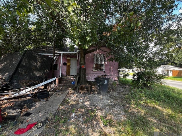 3325 Chippewa St, Baton Rouge