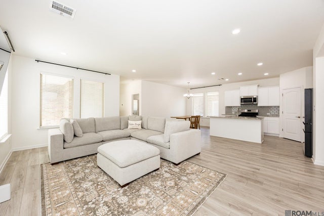 1208 Foxtail Dr, Baton Rouge