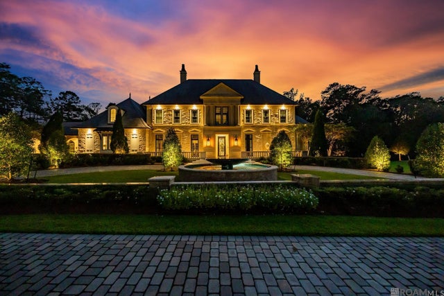 23982 Ferry Landing Dr, Denham Springs