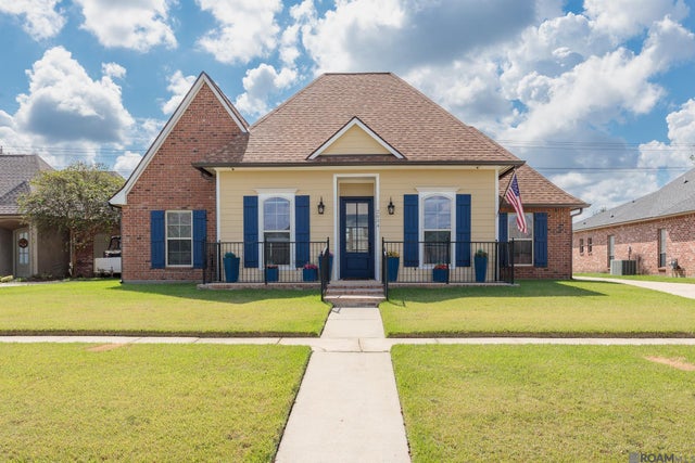 2034 Pointe South Dr, Zachary