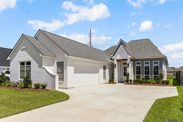 17384 Saw Grass Trail Ave, Prairieville
