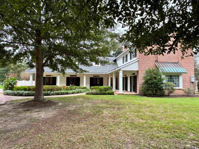 734 Woodview Ct, Baton Rouge