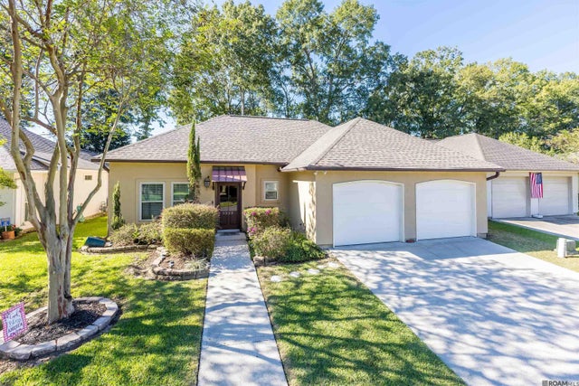 9320 Boone Dr, Baton Rouge