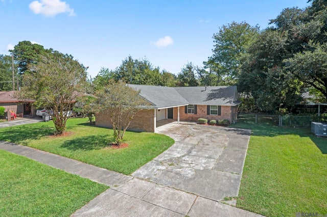 1734 N Rosedale Dr, Baton Rouge