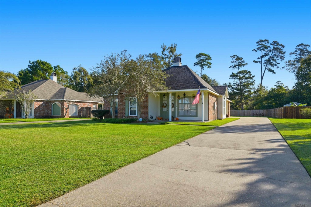 32410 Brandywood Dr, Denham Springs