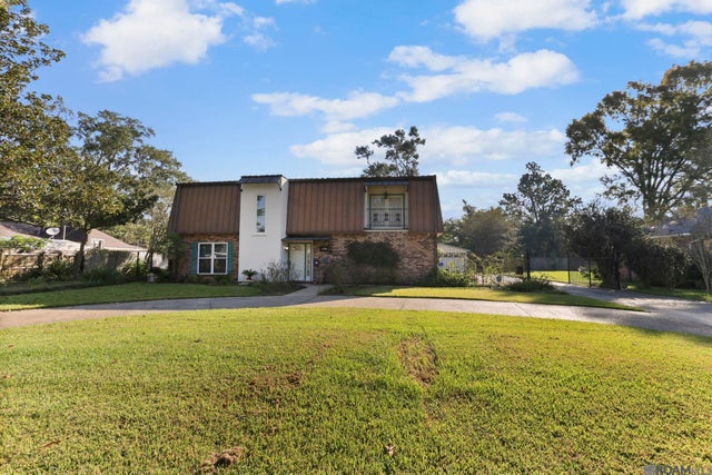 1139 E Riveroaks Dr, Baton Rouge