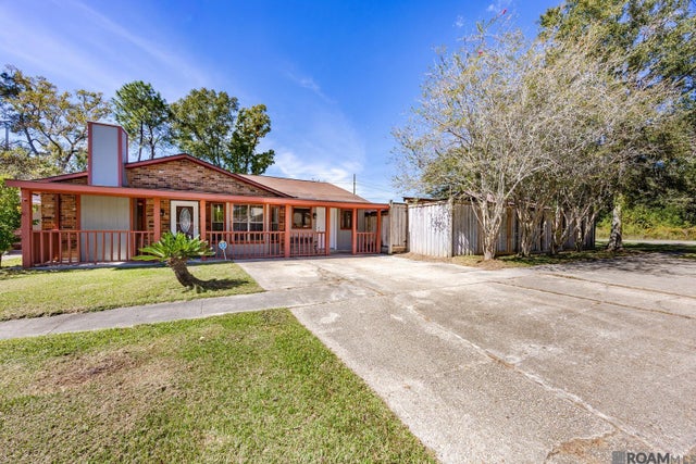 1010 Boreas Dr, Baton Rouge