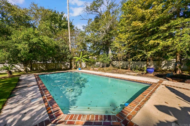 5638 Riverbend Blvd, Baton Rouge