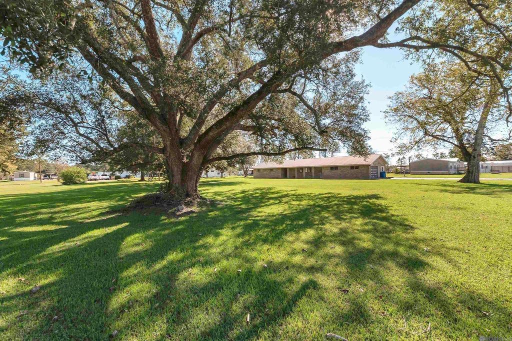 4454 Oak Dr, Fordoche