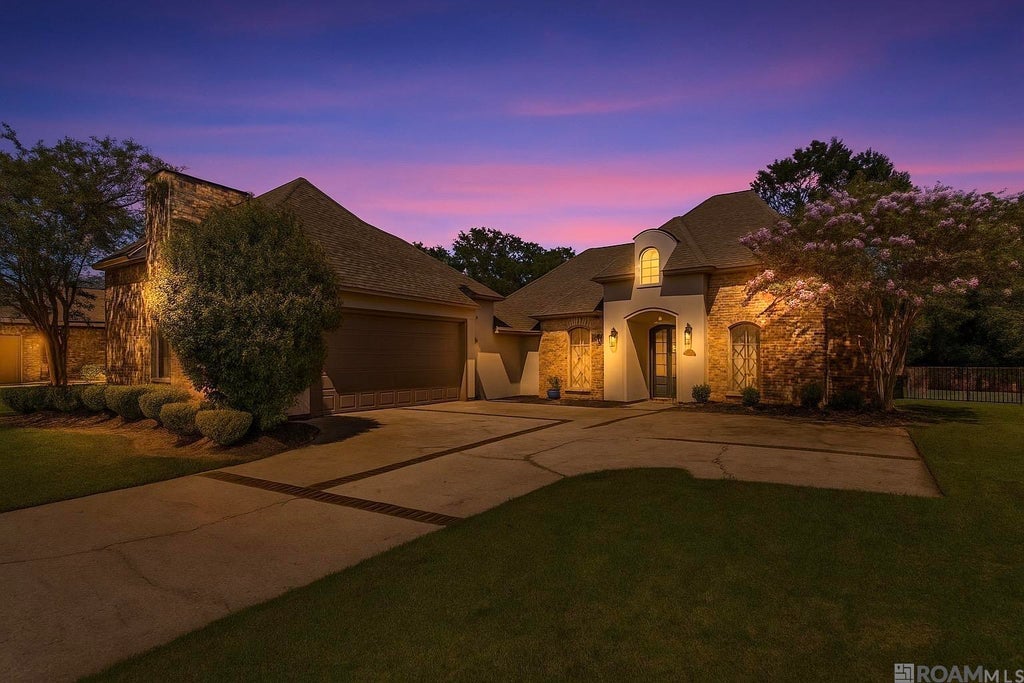 18468 Lake Harbor Ln, Prairieville