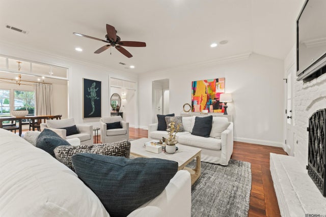 7350 Woodstock Dr, Baton Rouge