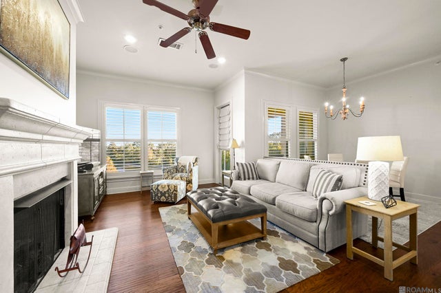 998 Stanford Ave, Baton Rouge