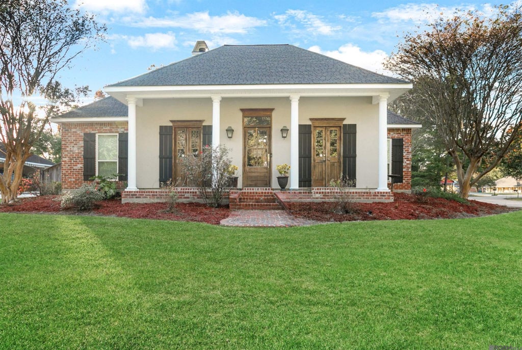 7622 Hickory Ridge Dr, Denham Springs