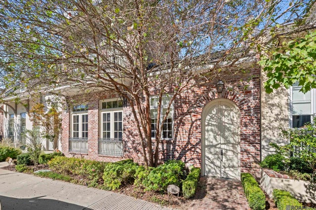 2207 Perkins Ln, Baton Rouge