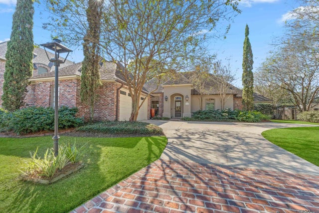 2102 Sassy Ln, Baton Rouge