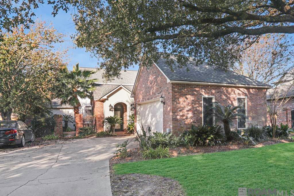 6285 Tezcuco Ct, Gonzales