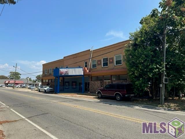 659 W Main St, New Roads