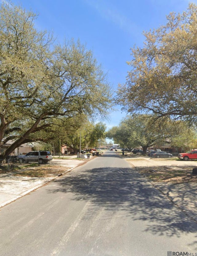 12385&12387 Shay Ave, Baton Rouge