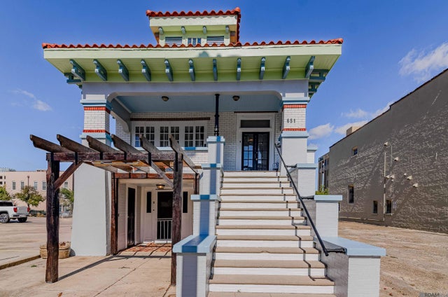 651 Laurel St, Baton Rouge