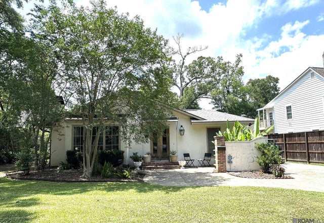 735 Dubois Dr, Baton Rouge