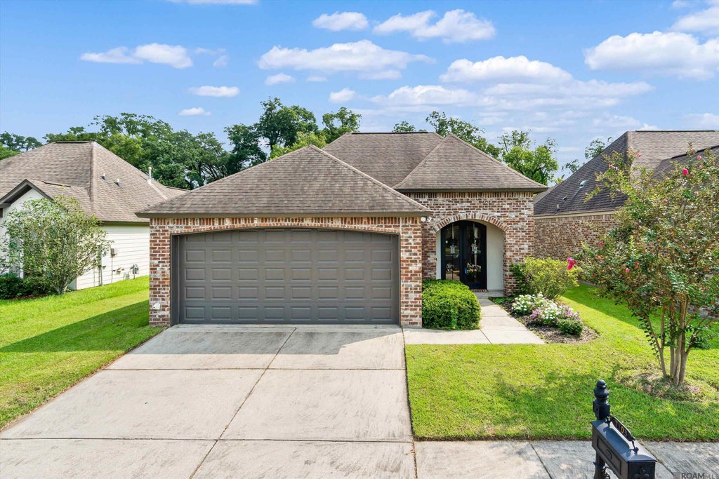 7703 Ibiza Dr, Baton Rouge