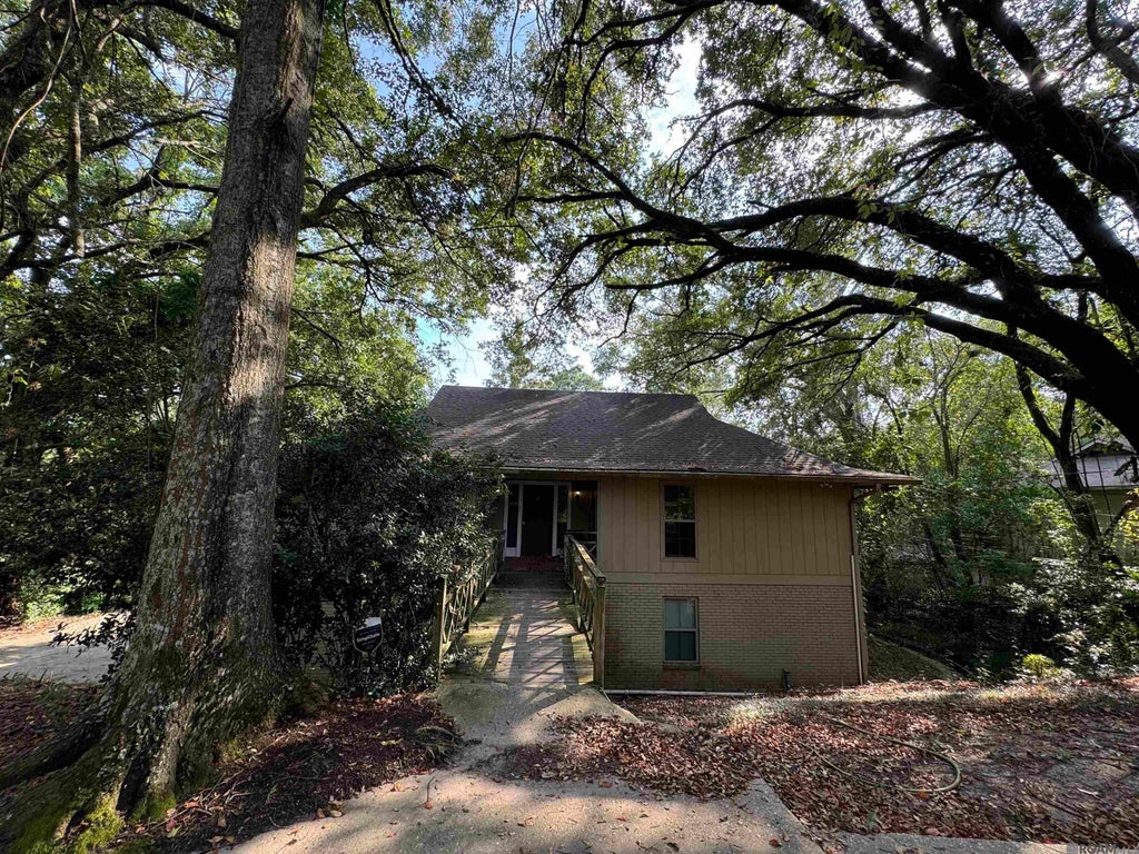 5650 Highland Rd, Baton Rouge