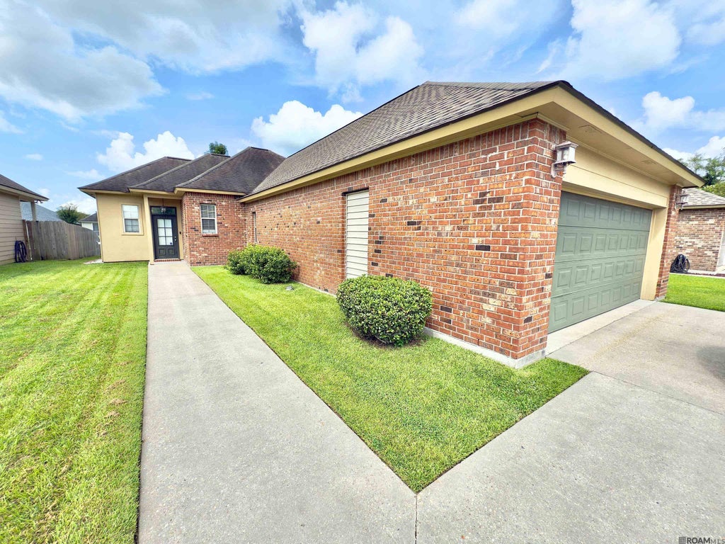 9014 Eastbank Ave, Baton Rouge