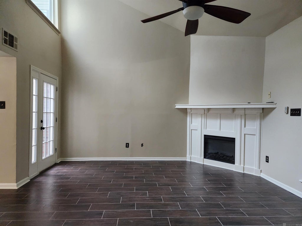 5626 Moorstone Dr, Baton Rouge