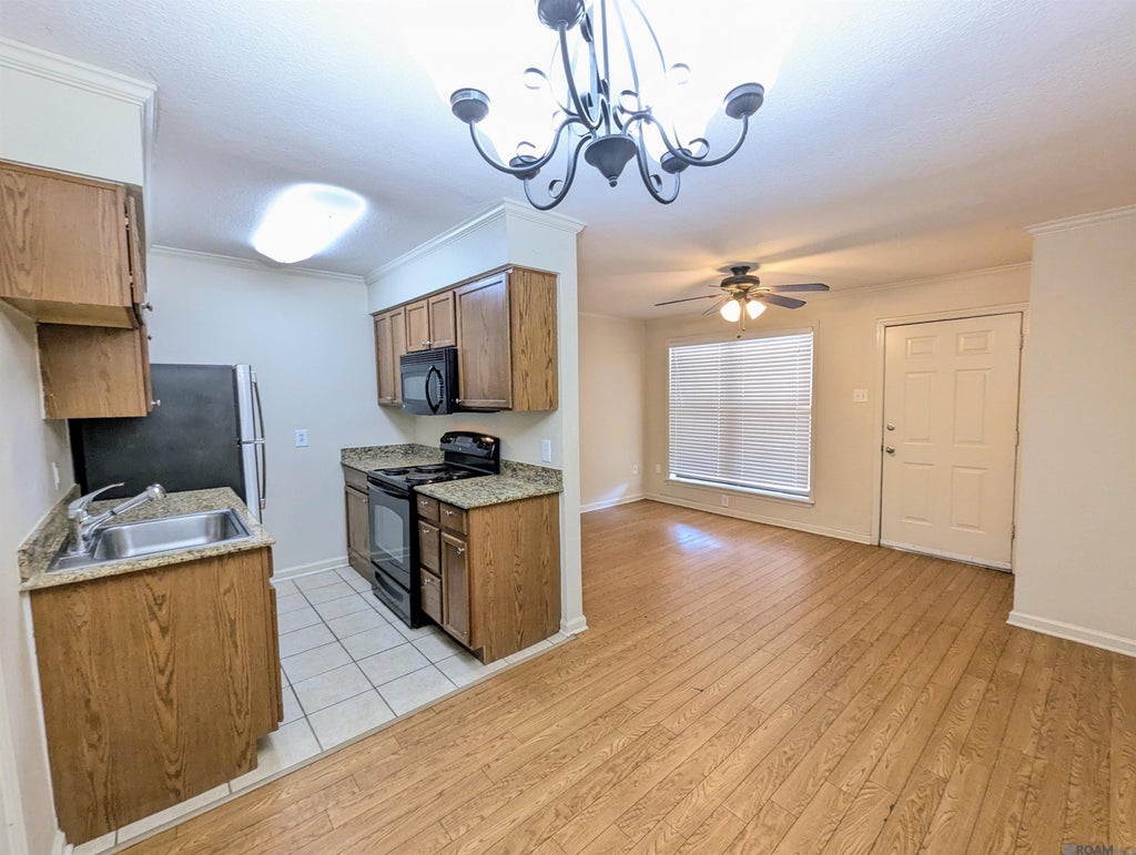 10286 W Winston Ave, Baton Rouge