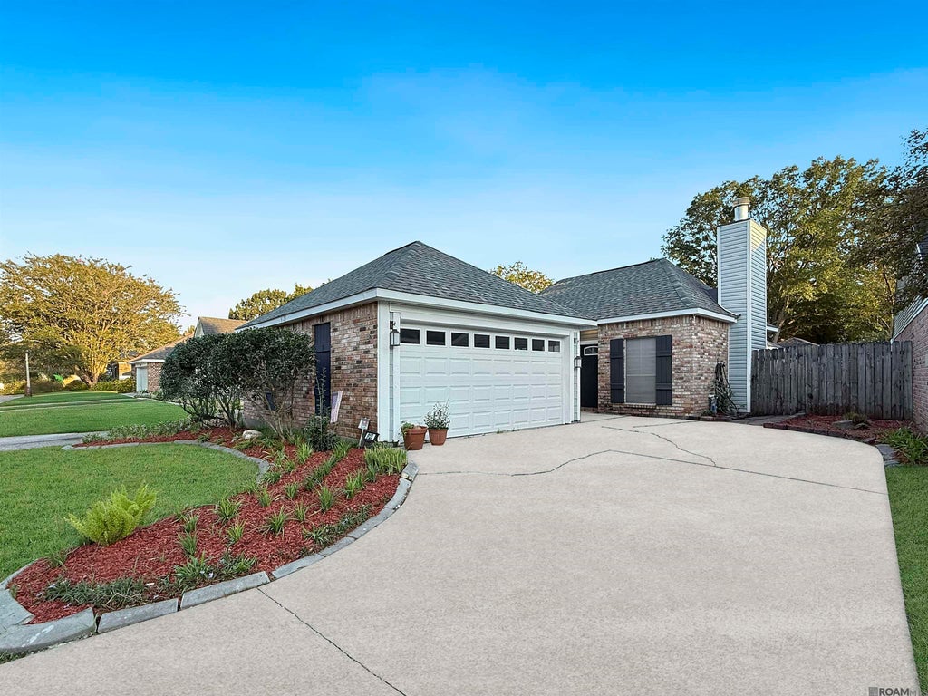 9123 Alder Dr, Baton Rouge