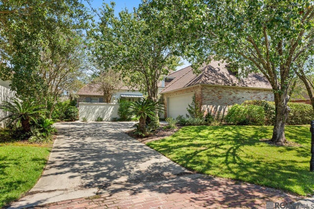 19515 Cape Hart Ct, Baton Rouge