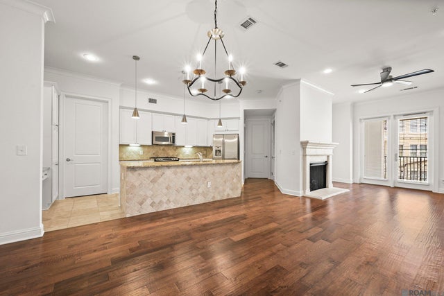 998 Stanford Ave, Baton Rouge