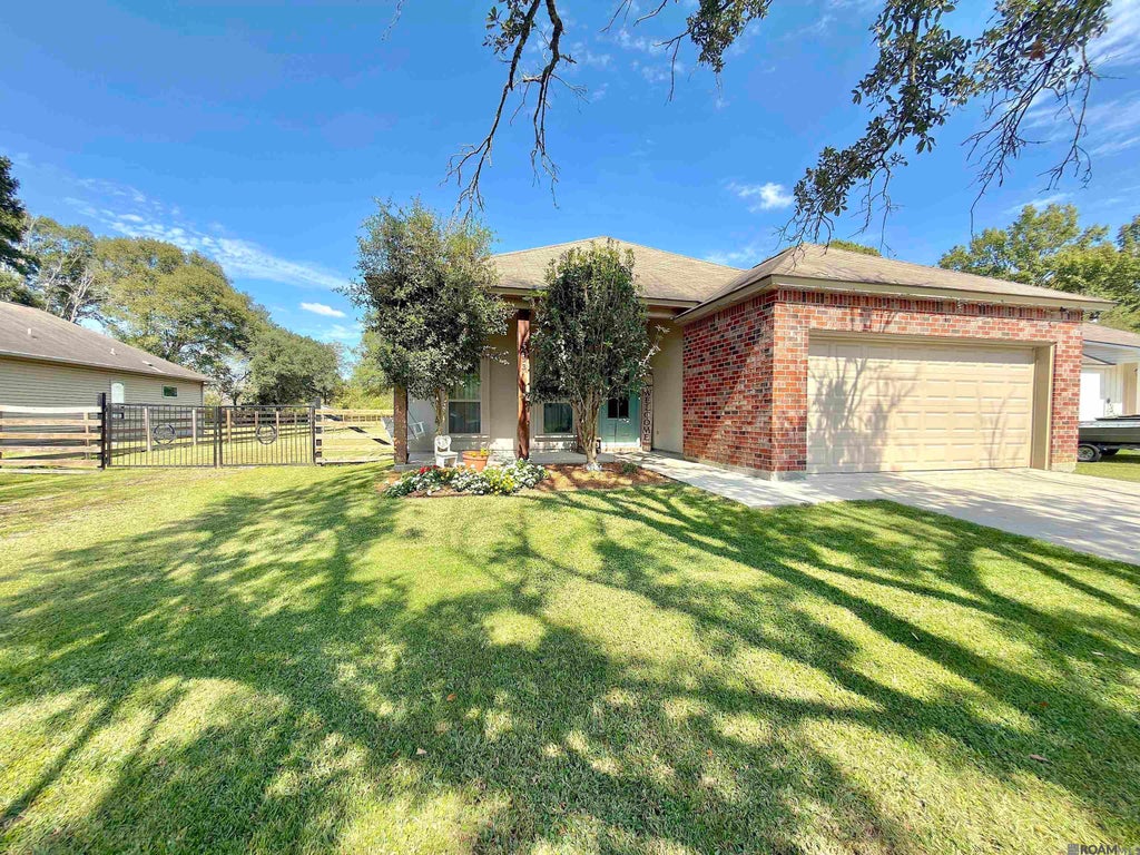 9953 Langston Dr, Denham Springs