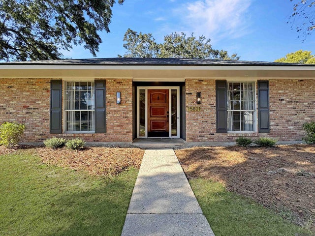 15821 Confederate Ave, Baton Rouge