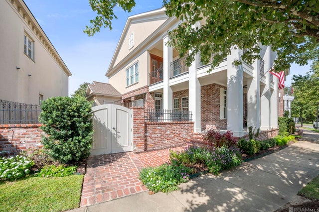 5042 Arrowhead St, Baton Rouge