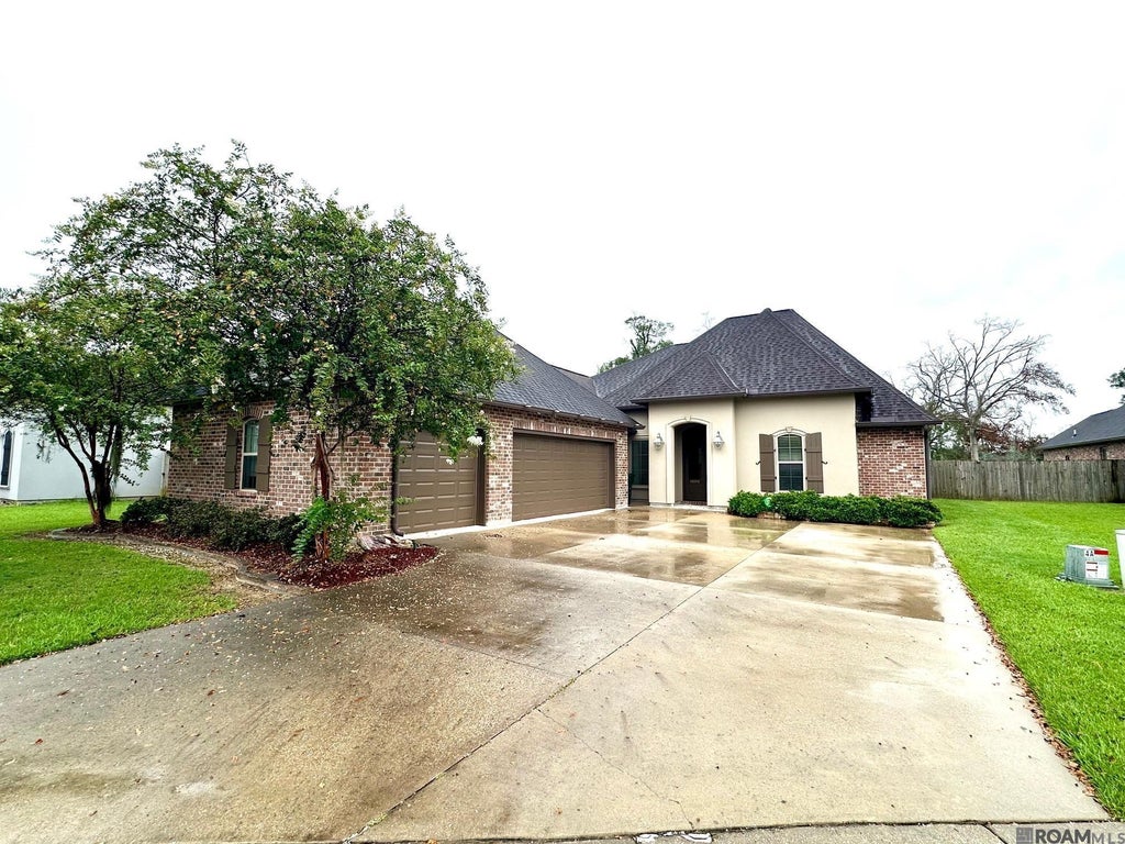43283 Pond View Dr, Prairieville