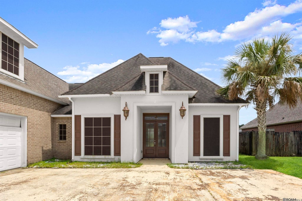 11414 Pleasant Knoll Dr, Denham Springs