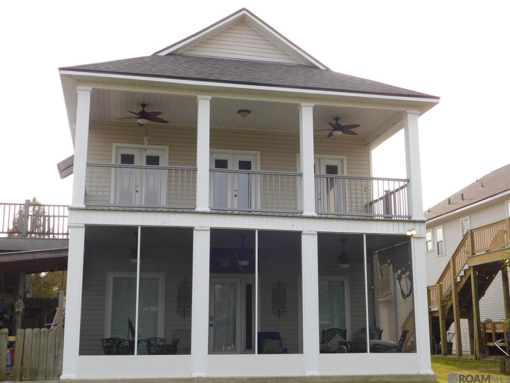 11182 River Highlands, St Amant