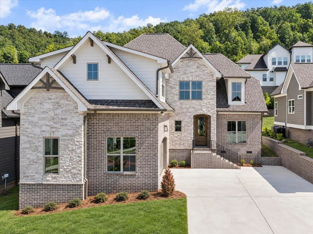 9892 Trestle Circle, Ooltewah