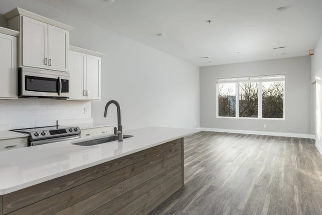 Photo of Listing #1509301