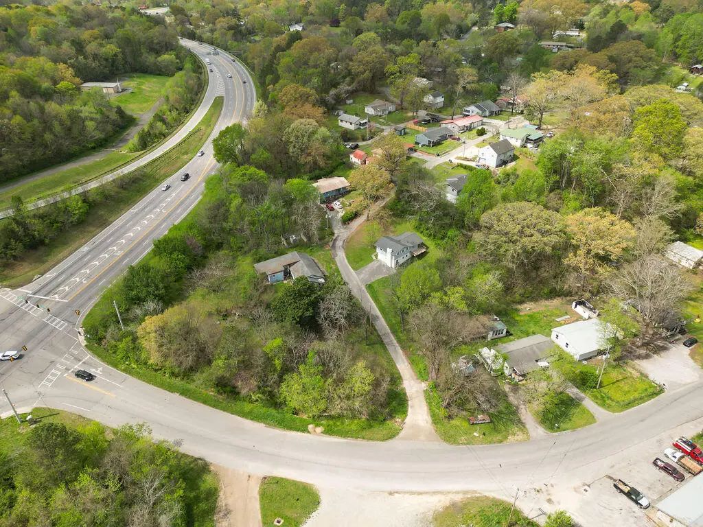 705 Park City Road, Rossville