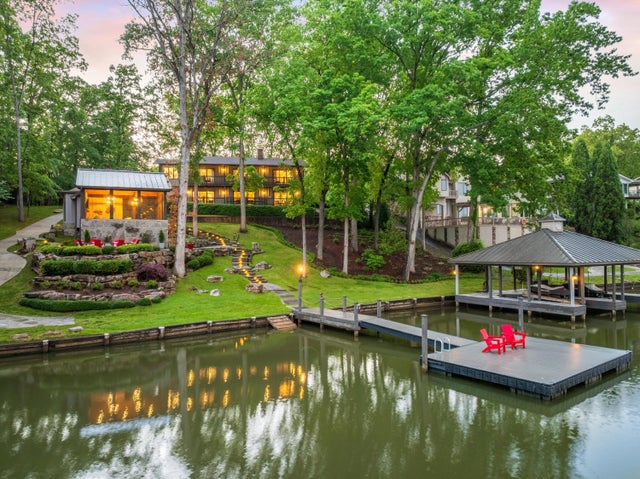 Photo of Listing #1512398