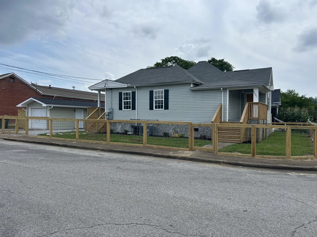 2001 Sharp Street, Chattanooga