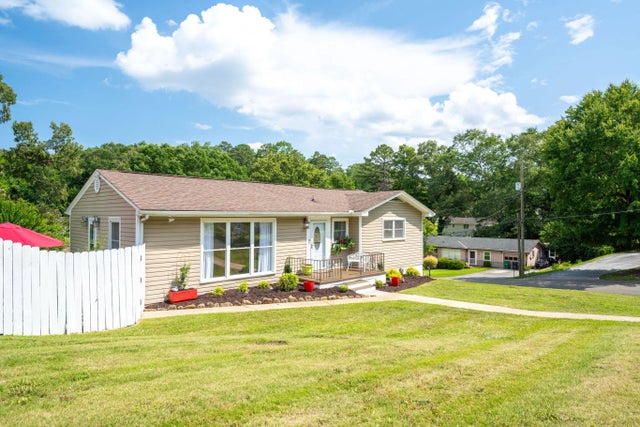 Photo of Listing #1516539