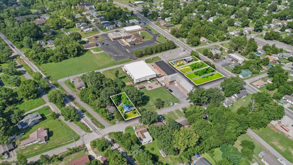 1004 Mcfarland Avenue, Rossville