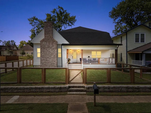 Photo of Listing #1516862